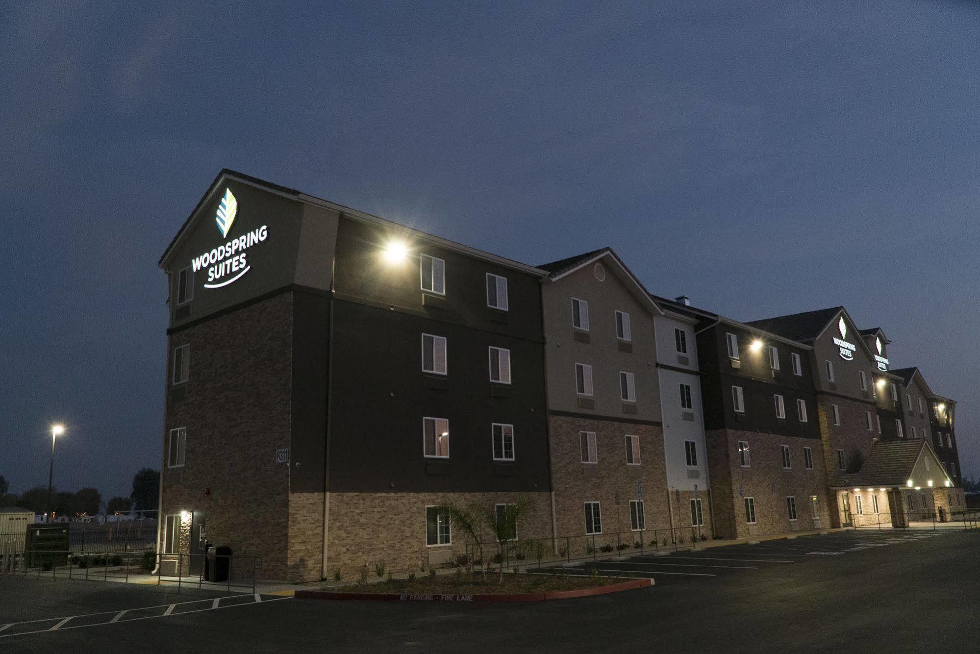Woodspring Suites Bakersfield East المظهر الخارجي الصورة