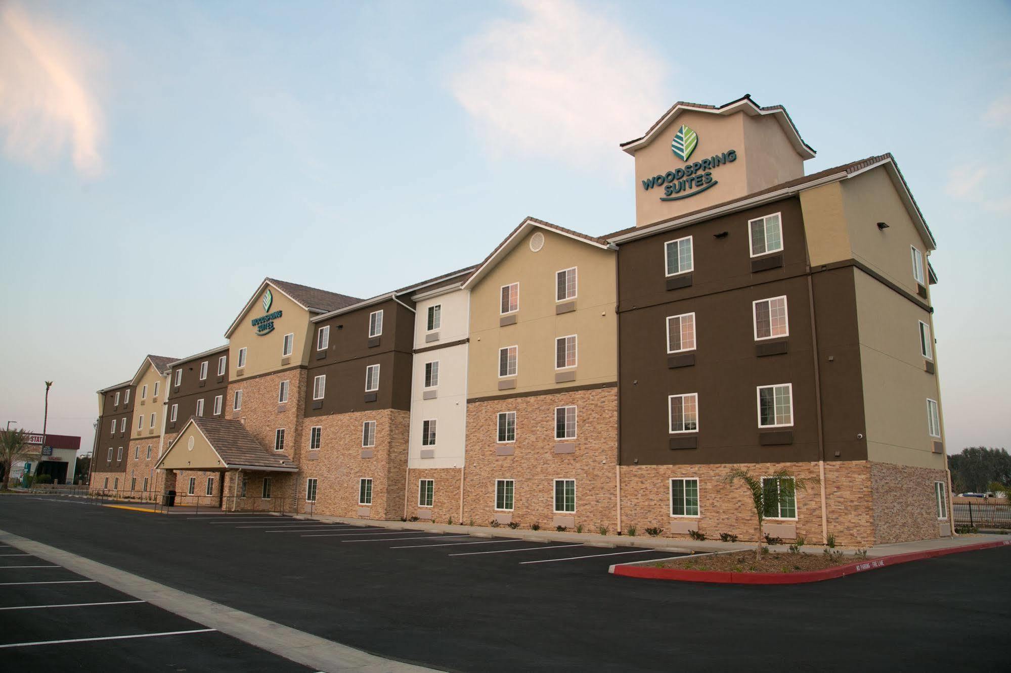 Woodspring Suites Bakersfield East المظهر الخارجي الصورة