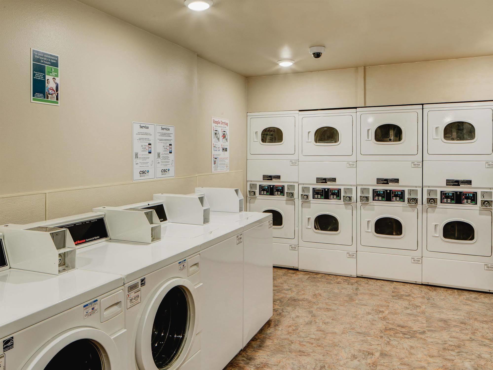 Woodspring Suites Bakersfield East المظهر الخارجي الصورة