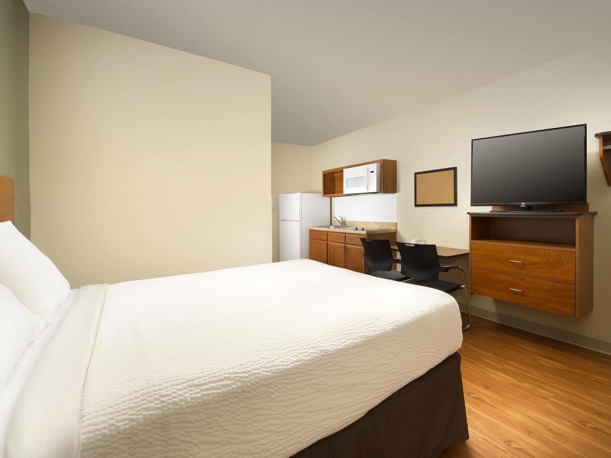 Woodspring Suites Bakersfield East المظهر الخارجي الصورة